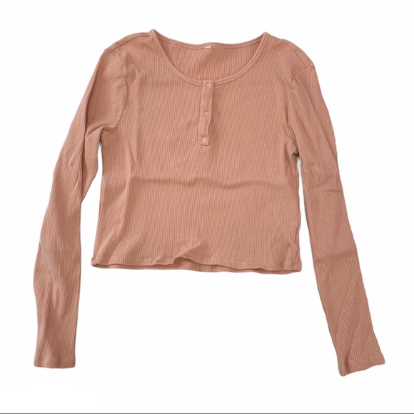 3/12$ Bundle Tees | Long Sleeve Blush H&M tee - Picture 2 of 2